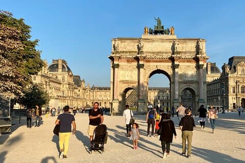 パリプライベートシティツアー、モンマルトル、カルチェラタン、サンシャペル