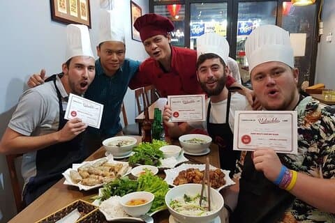 Markttour door de oude wijk en kookcursus met maaltijd in Hanoi