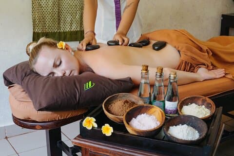 Massagem com pedras quentes de 2 horas em Nusa Dua