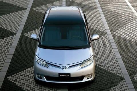 Toyota Previa Private Airport Transfer To OR From Dubai Airport