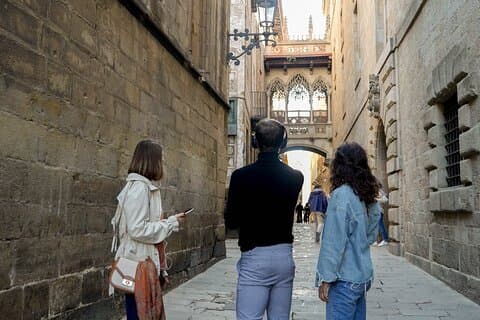 Tour Privado Ruta misteriosa con Escape Room por el Barrio Gótico
