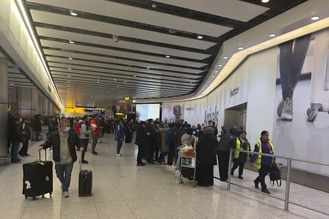 From Gatwick Airport to Heathrow Airport | Private Transfer