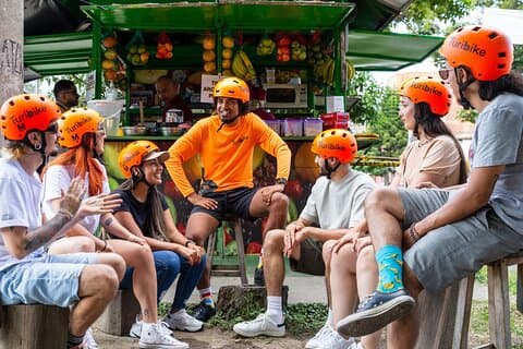 Medellín: Lokala kvarter och inkluderad mat på elcykel