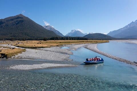 Dart River Jet Boat en Wilderness Experience