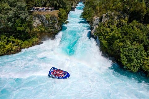 Hukafalls Jet Boat Ride i Taupo