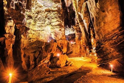 Cradle of Humankind Tour: Sterkfontein Caves & Maropeng Experience