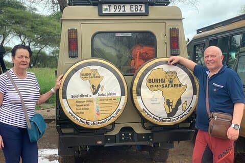 De beste Tanzania-budgetgroep van 2 dagen en 1 nacht die deelneemt aan een safaritour