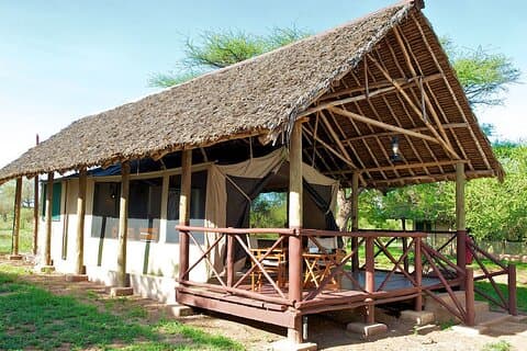 3-tägige private Tour zum Tsavo Ziwani Camp und Nachtpirschfahrt