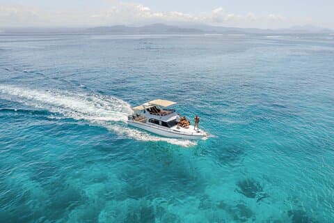 Nusa Penida Full Day Tour by Riki J Yacht 13 meters