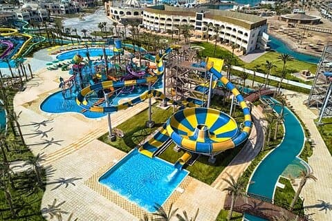 Makadi Water World Aqua Park med lunsj og transport i Hurghada
