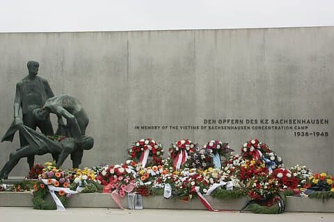 Camp mémorial et musée de Sachsenhausen en voiture privée