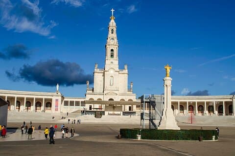 Tour Privado a Fátima con Guía Oficial