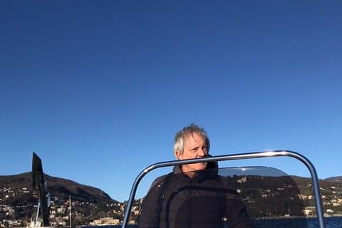 Paseo privado en barco de 1 hora y media por el lago de Como.