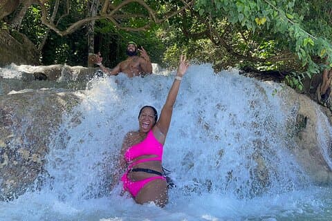 Dunn's River Falls en Bamboo Rafting met voetmassage van kalksteen