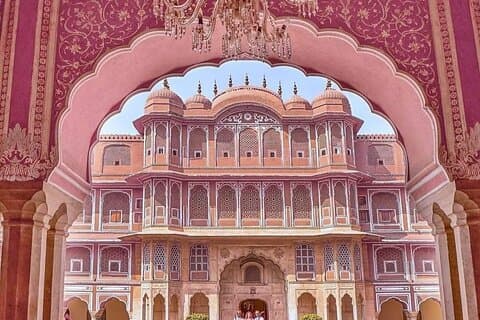 4 dager: Guidet tur i Jaipur, Pushkar, Udaipur med hoteller