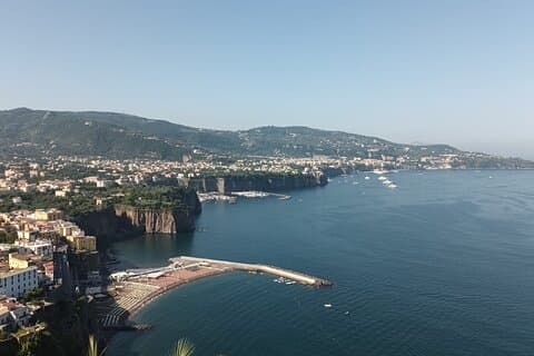 Privat overførsel fra Fiumicino Lufthavn til Sorrento