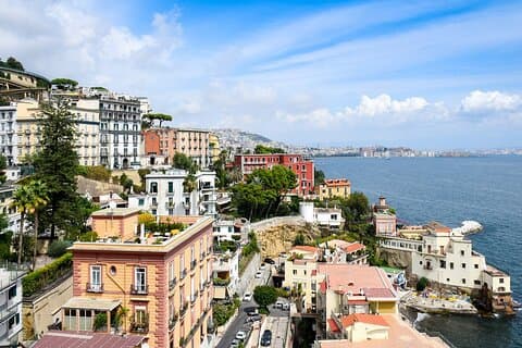 Door to door private driver from Matera to Naples local driver