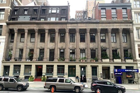 Rebeller, radikaler og ikoner: Historien om Østlandsbyen