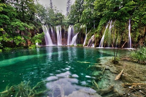 Excursão privada de dia inteiro nos Lagos Plitvice saindo de Dubrovnik