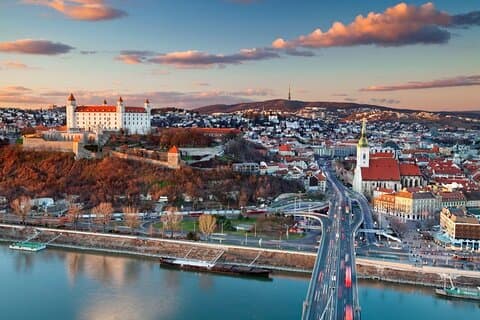 Tour privado a Bratislava desde Budapest