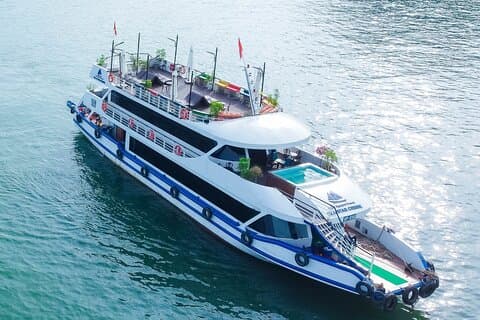Ganztägige Sea Star-Kreuzfahrt zum Dorf Lan Ha-Ha Long Bay in Viet Hai