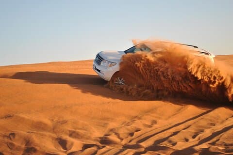 Privat sandboarding med kamelridning och Platinum Camp i Safari