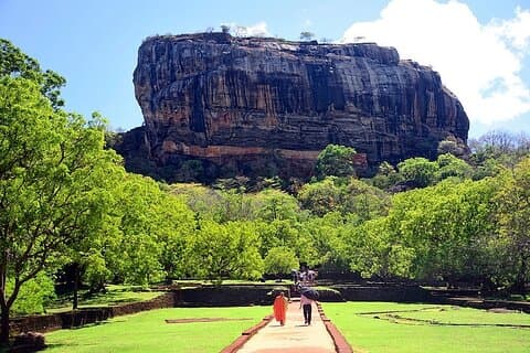 Sigiriya Rock og Dambulla Cave Temple Dagstur fra Kalutara