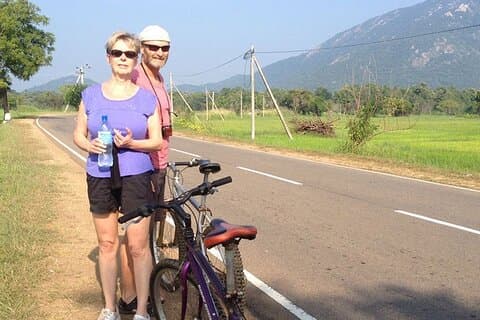 Excursão de bicicleta por Dambulla e Sigiriya saindo de Negombo