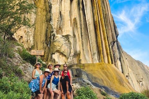 Private tour Nature Hierve el Agua, Tule, mezcal and Textiles