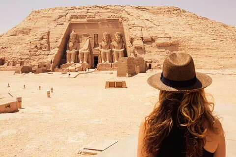 Privat tur til Abu Simbel-templene fra Aswan med bil