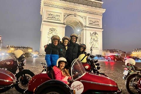 Visite privée de Paris en side-car la nuit avec boissons