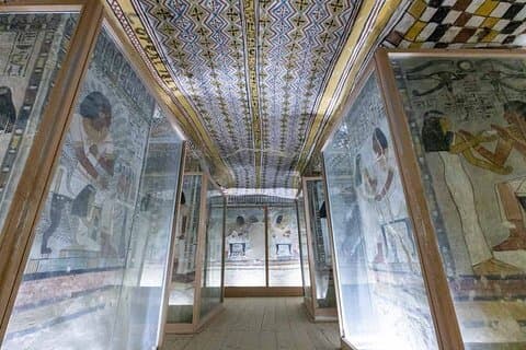 Luxor utflykter: Habu tempel & Drottningarnas dal