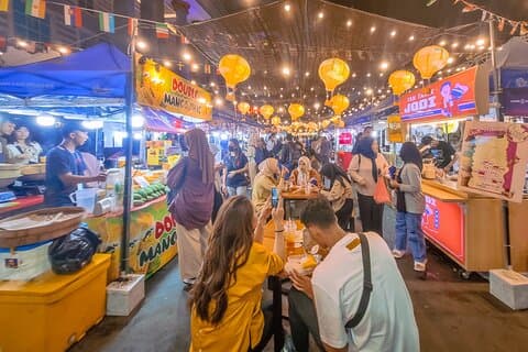 Tour culinario e a piedi di Yogyakarta con guida inglese/Francia/Italia