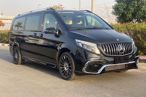 Private Departure Budapest to Budapest Airport BUD by Car or Van