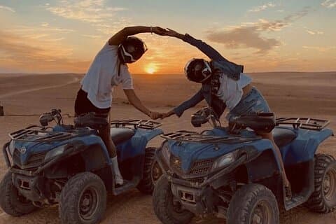 Marrakech: AGAFAY DESERT Sunset Quad tour with dinner & Show