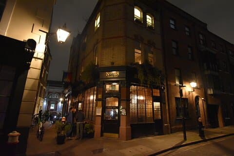 Visite du pub hanté de Londres