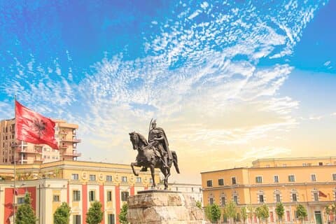 Guidad vandringstur i hela dagen i Tirana