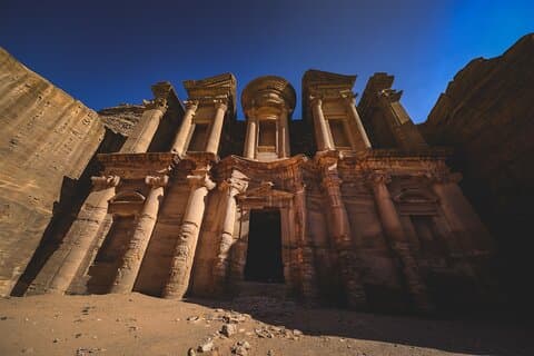 2 days Private Tour in Petra, Wadi rum and Dead sea