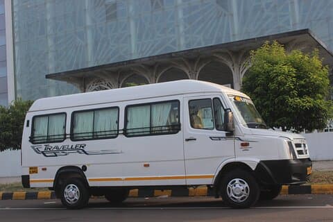 Explore o patrimônio: excursão AC Tempo Traveller de 2 dias em Ajanta-Ellora