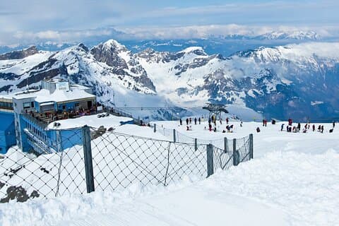 Excursão em grupo pequeno ao Monte Titlis e Interlaken de carro saindo de Zurique