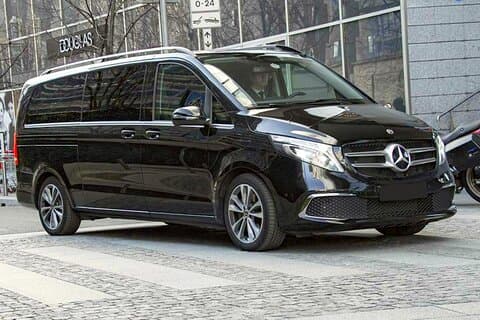 Departure Transfer: Frankfurt to Frankfurt Airport FRA by Van