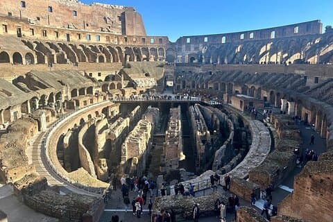 チビタベッキア港からローマ海岸への小旅行