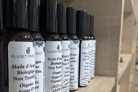 Führung durch die Arganöl-Produktionsfabrik für Biokosmetik