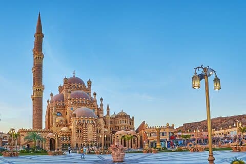 Sharm Private City Tour: Marked, Moske, Kirke, Soho Square