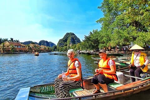 PRIVAT TUR Ninh Binh One Day - Hoa lu- Tam Coc - Mua Cave