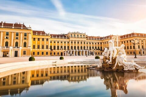 Schonbrunn Palace & Sisi Museum Hofburg in Vienna Entry and Audio