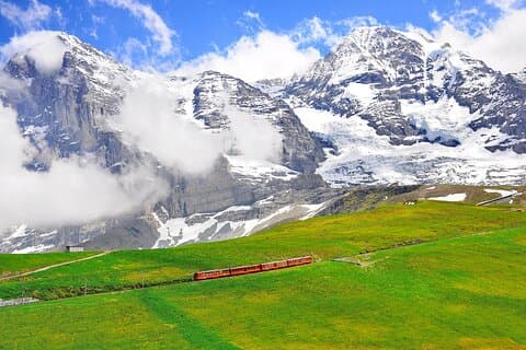 Tour de Majestad Alpina desde Zurich a Jungfraujoch