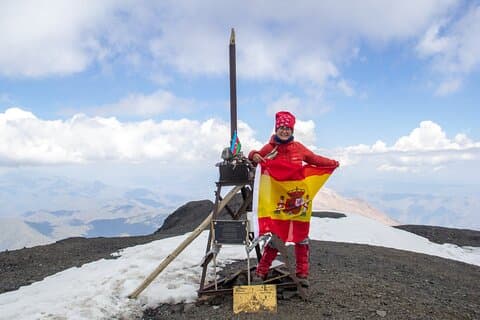 Ascension guidée privée de 2 jours au mont. Bazarduzu 4466m