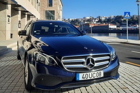 Porto to/from Lisbon Direct and Private Transfer (1-8pax)