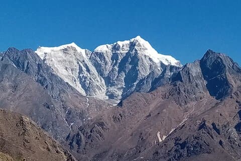 Trek de 18 dias no acampamento base do Everest via Jiri